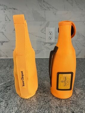TWO Veuve Clicquot Yellow Ice Jacket Champagne